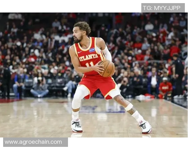 特雷·杨:首秀就感受到了主场的能量,球迷是未来胜利的一部分 特雷·杨:首秀就感受到了主场的能量,球迷是未来胜利的一部分